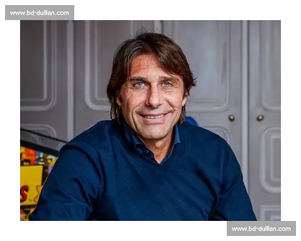 斯基拉:那不勒斯敲定恩多耶 5 年 300 万欧元合同,孔蒂再补强边路