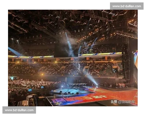 粉丝应援声势浩大，S13全球总决赛现场气氛燃爆！